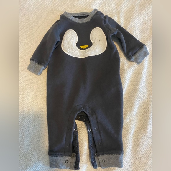 Baby gap penguin winter jumpsuit - Picture 1 of 3